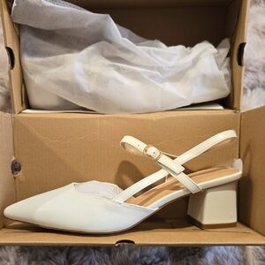 Elegant Cream Slingback Heels